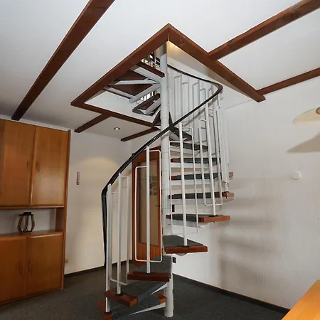 Strandloeper Apartment *